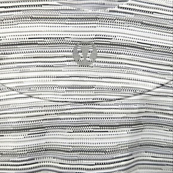 Lululemon Scoop Back Tank- Cyber Stripe White Silver Fox Size 4 - Picture 5 of 10